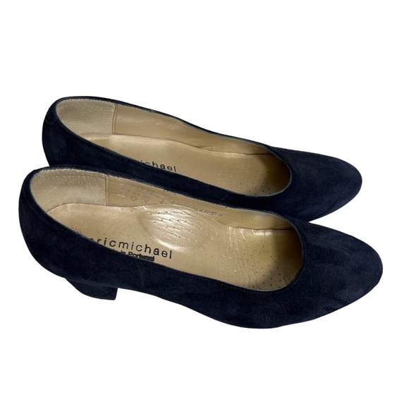 Eric Michael Suede Pumps - Picture 4 of 16